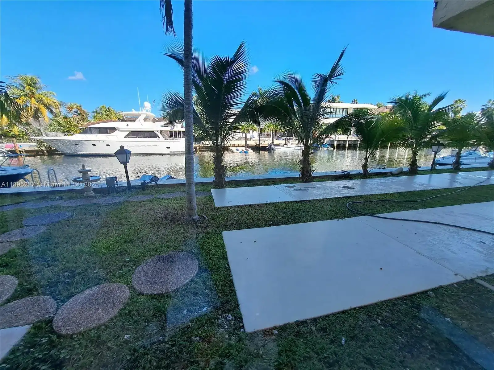 2935 NE 163rd St # 2Q, North Miami Beach FL 33160 photo 4