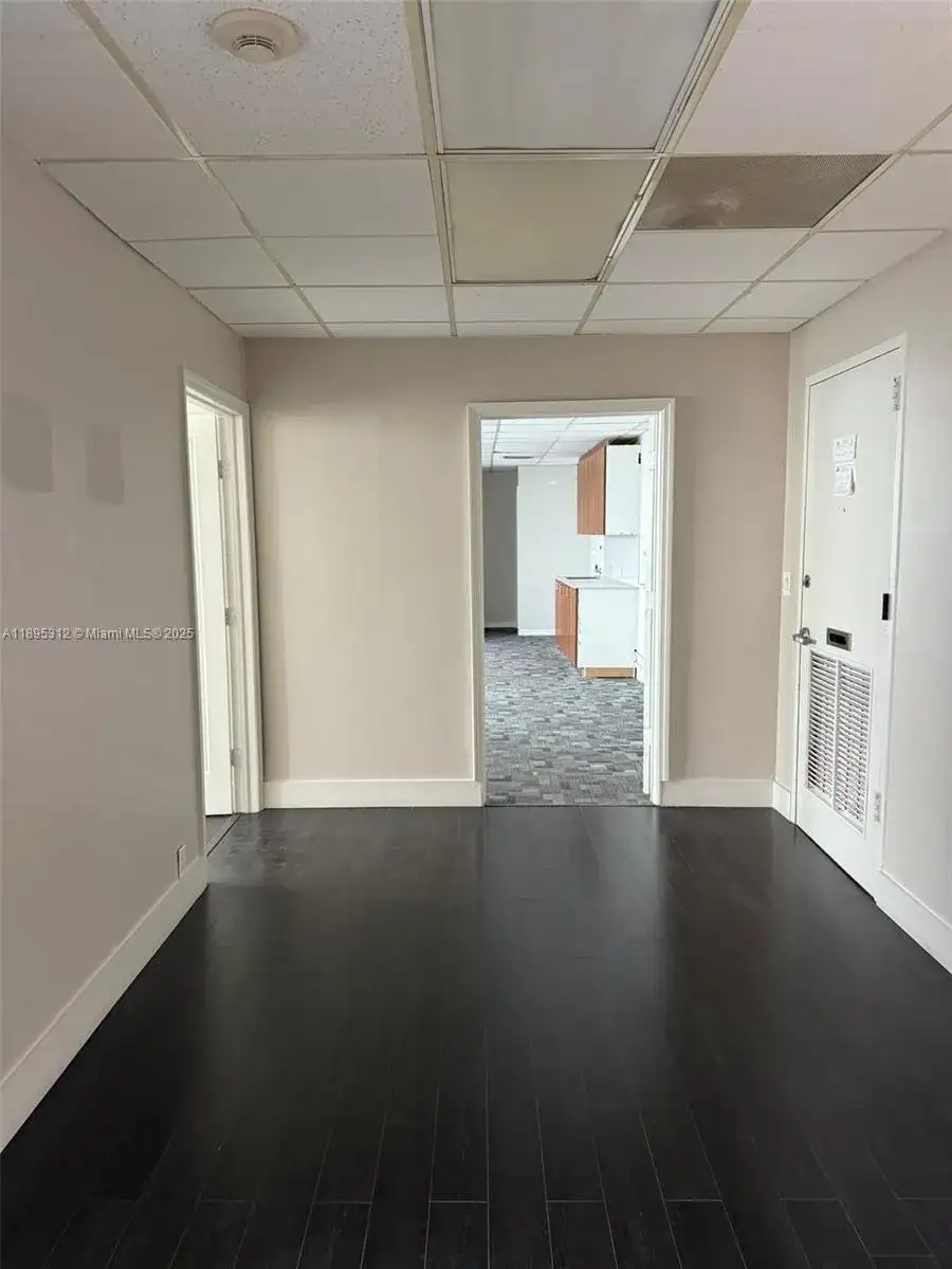 299 Alhambra Cir, Coral Gables FL 33134 photo 4
