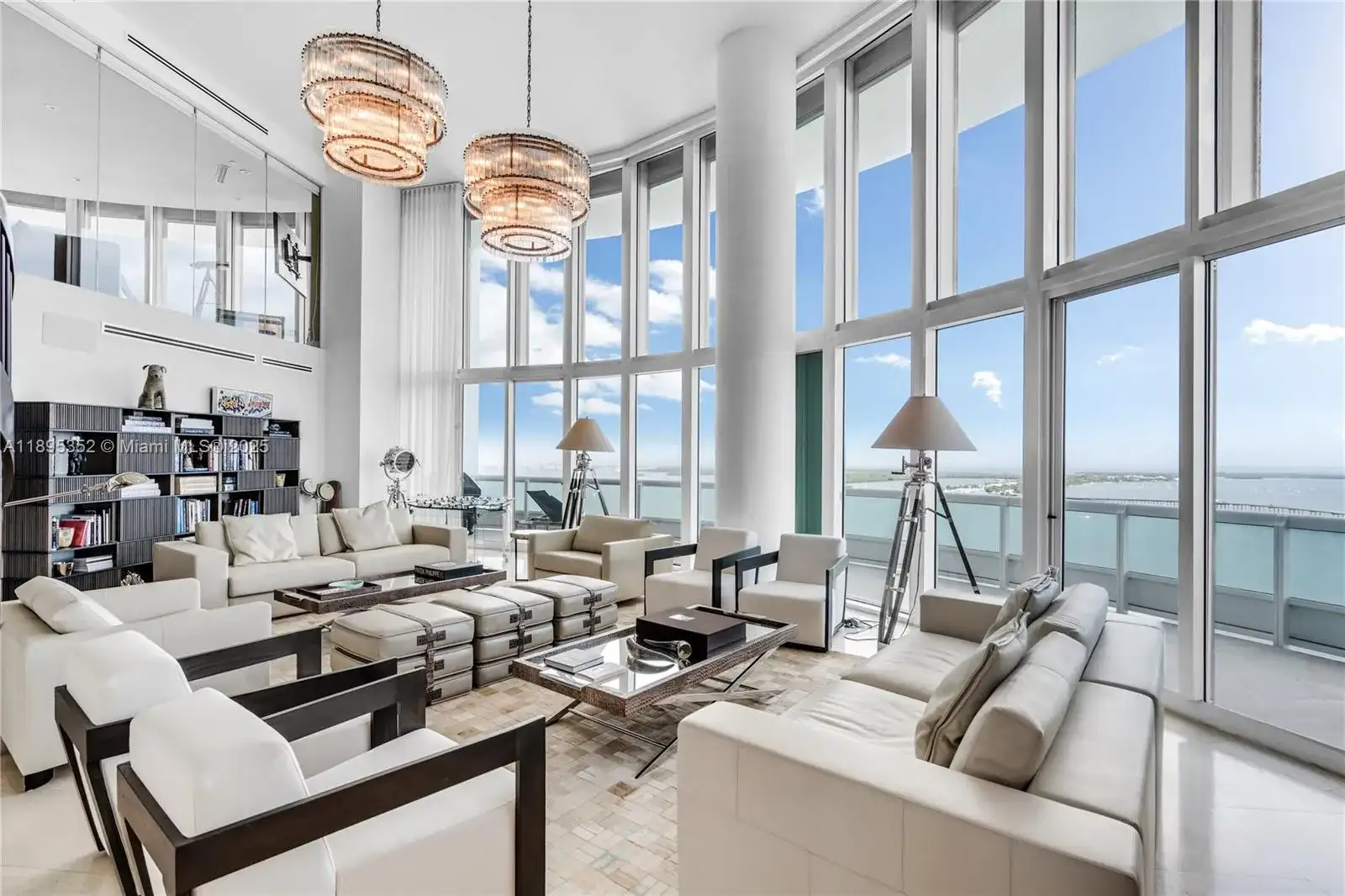 1643 Brickell Ave # 3501, Miami FL 33129 photo 3