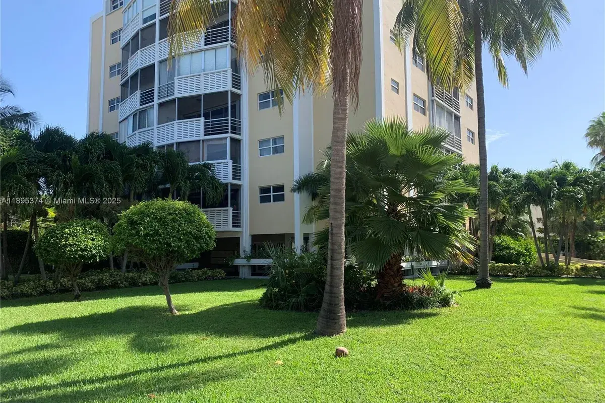 555 Crandon Blvd # 53, Key Biscayne FL 33149