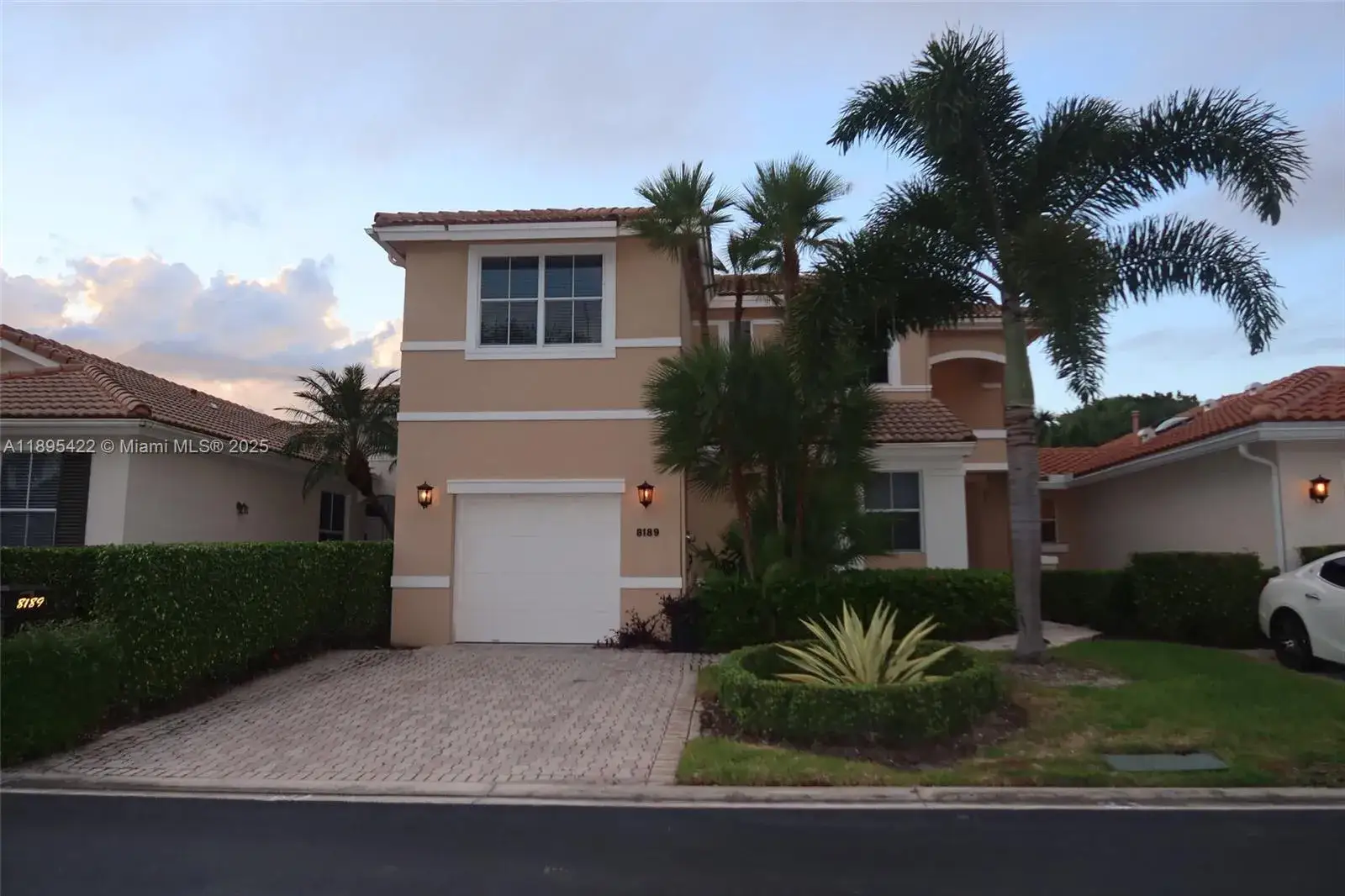 8189 Sandpiper Way, West Palm Beach FL 33412