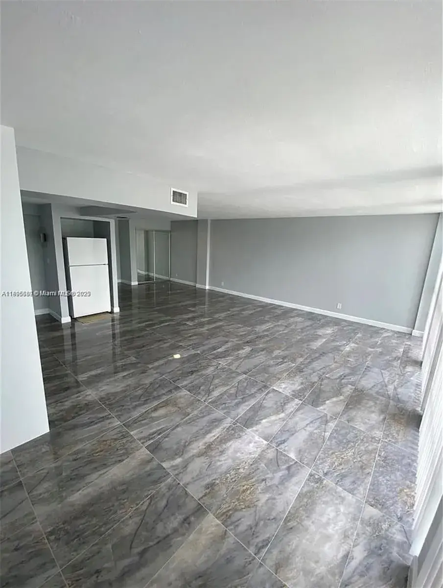 2101 Atlantic Shores Blvd # 402, Hallandale Beach FL 33009