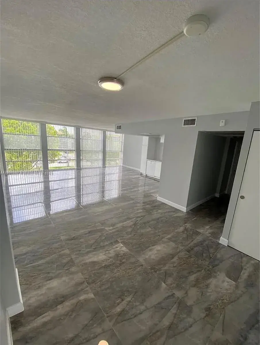 2101 Atlantic Shores Blvd # 402, Hallandale Beach FL 33009