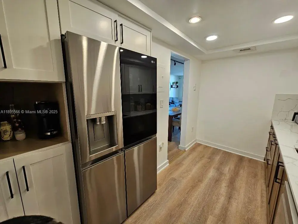 18061 Biscayne Blvd # 1602, Aventura FL 33160