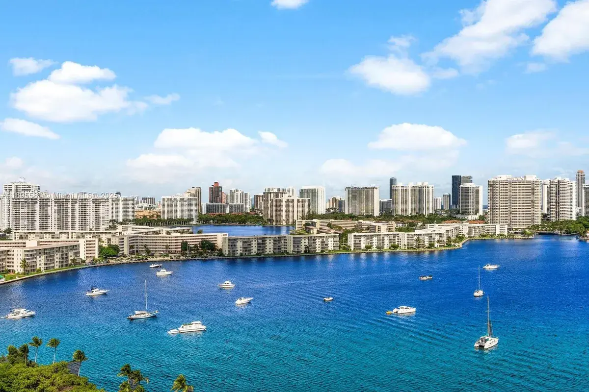 17301 Biscayne Blvd # 1704, North Miami Beach FL 33160