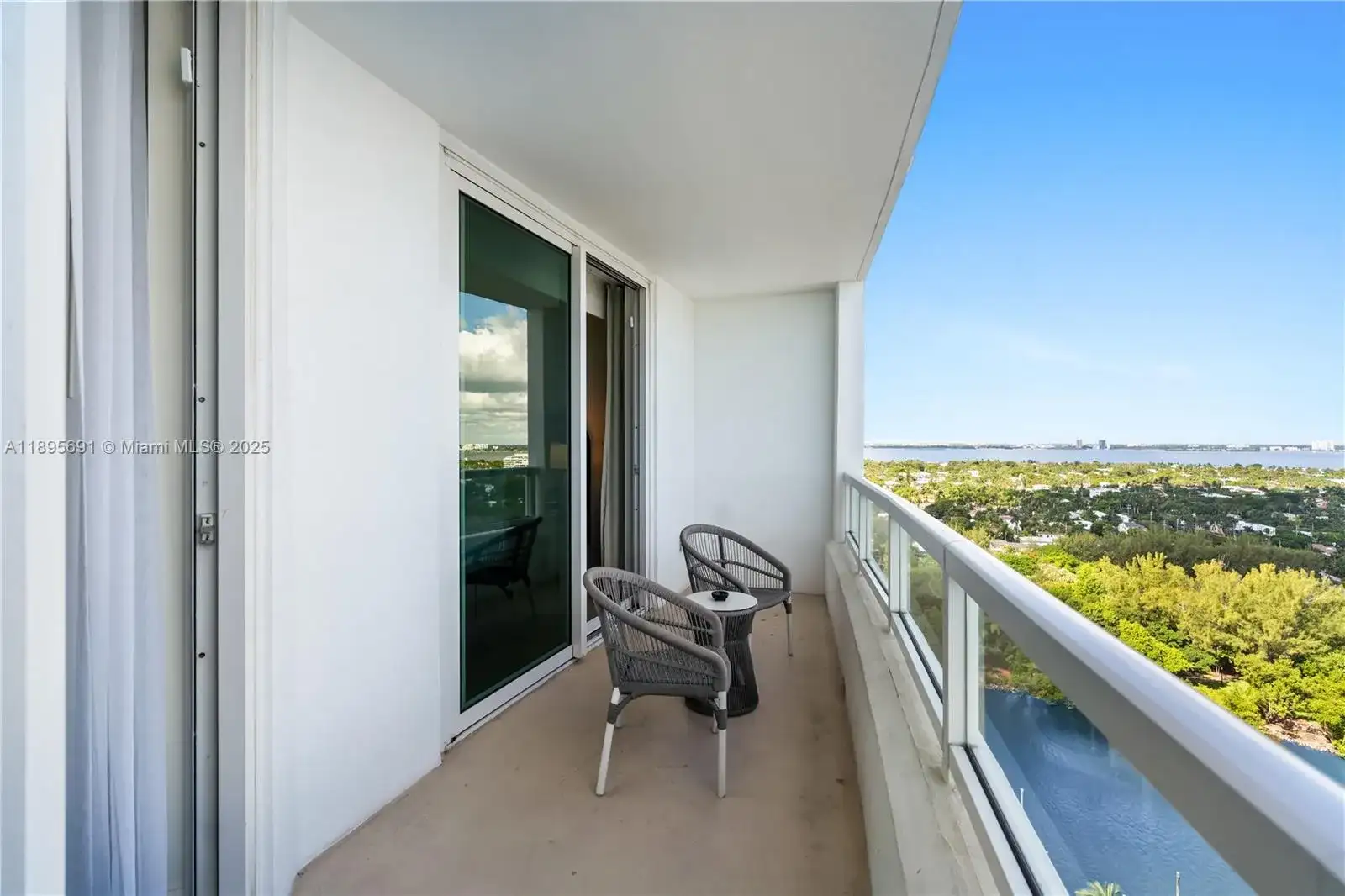 4401 Collins Ave, Miami Beach FL 33140 photo 4