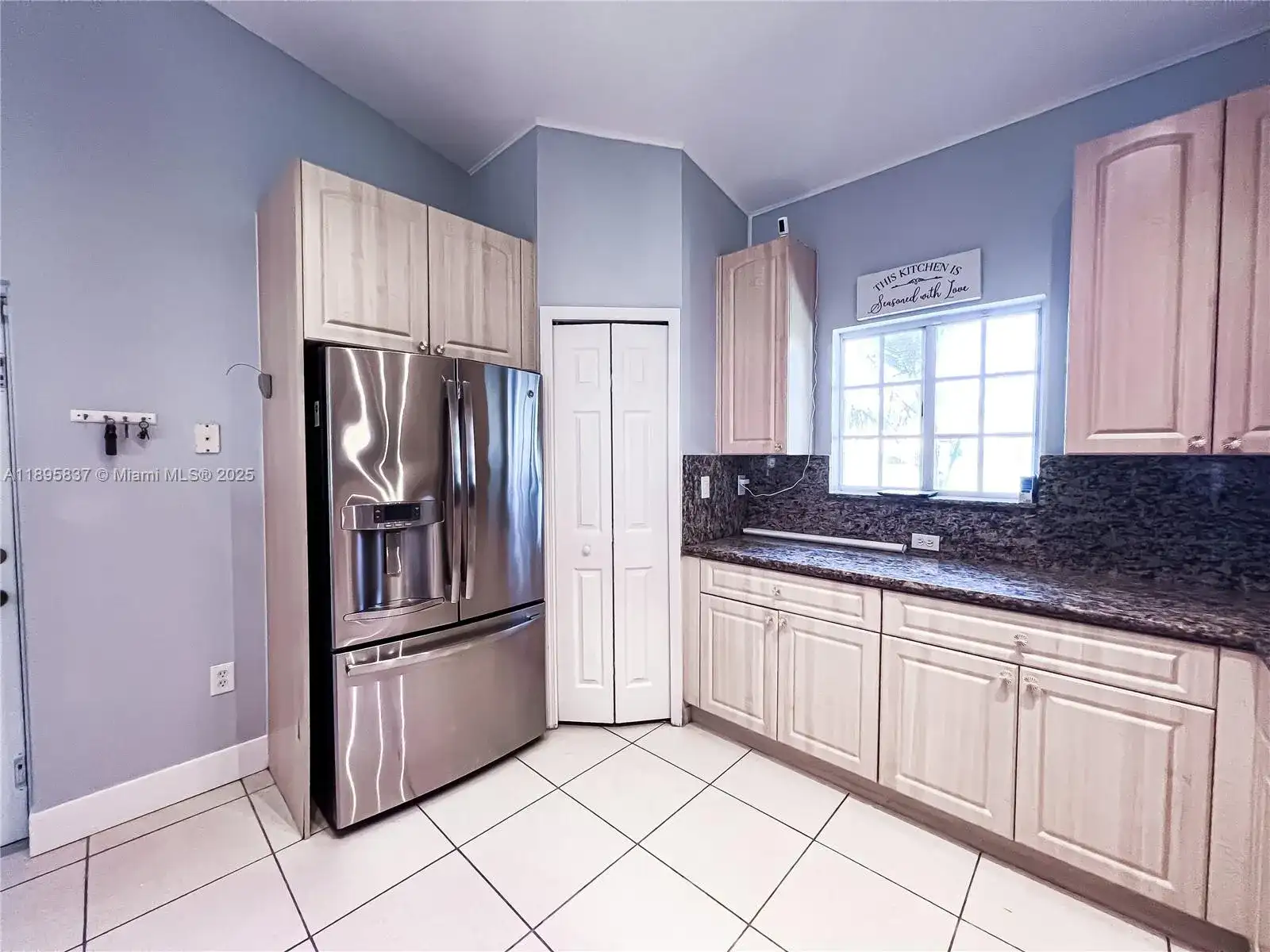 3353 NE 11th Dr, Homestead FL 33033 photo 5