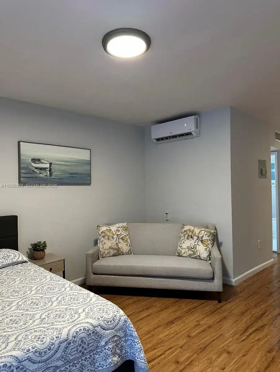 75 Washington Ave # 9, Miami Beach FL 33139 photo 5