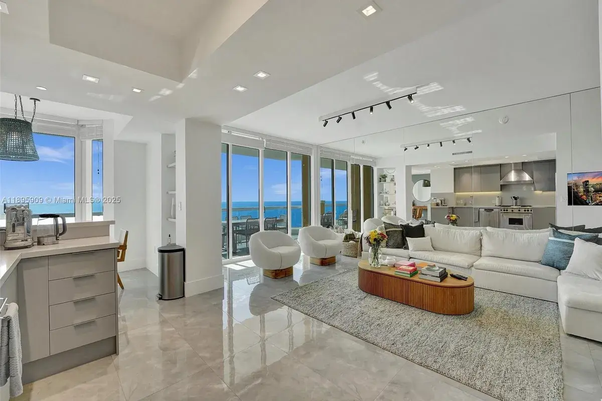17875 Collins Ave # 3902, Sunny Isles Beach FL 33160