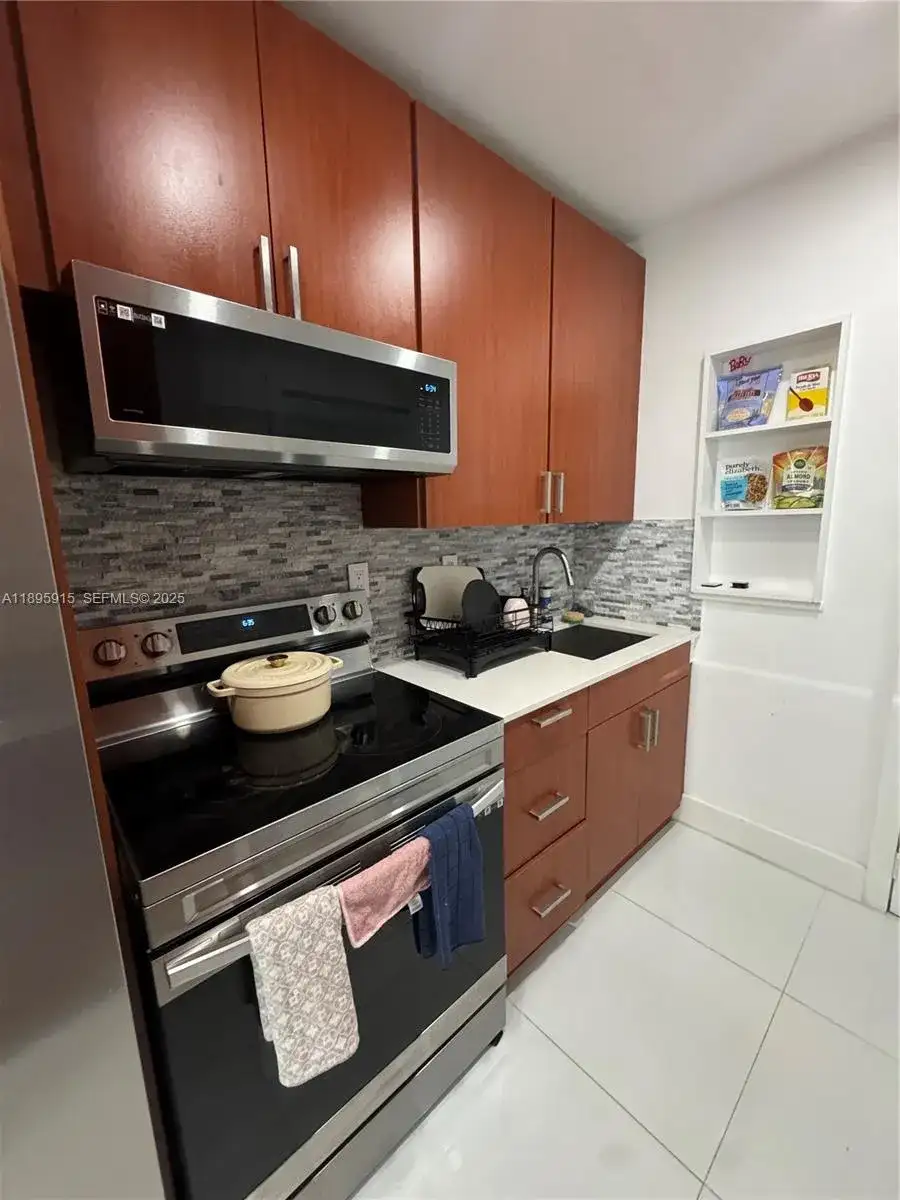 7200 SW 4th St # 1, Miami FL 33144 photo 2