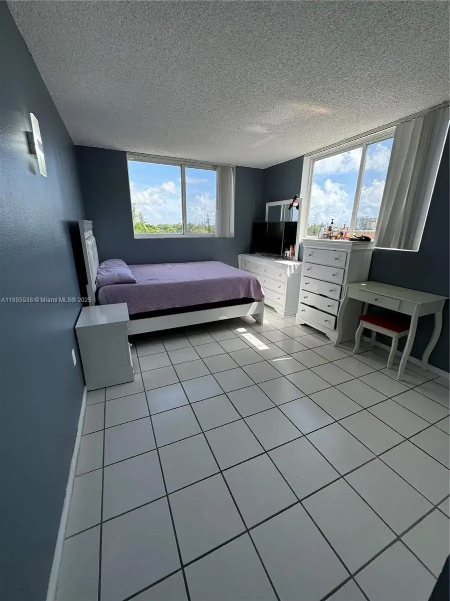 1251 NE 108th St # 602, Miami FL 33161 photo 5