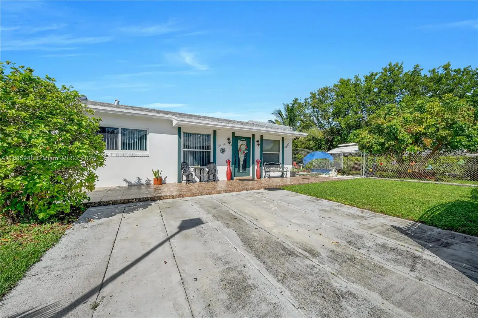 5402 SW 128th Pl, Miami FL 33175 photo 2