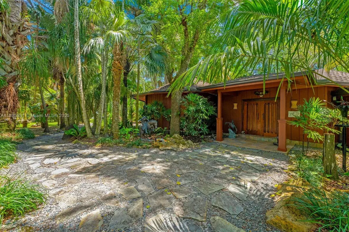 22800 SW 157th Ave, Miami FL 33170