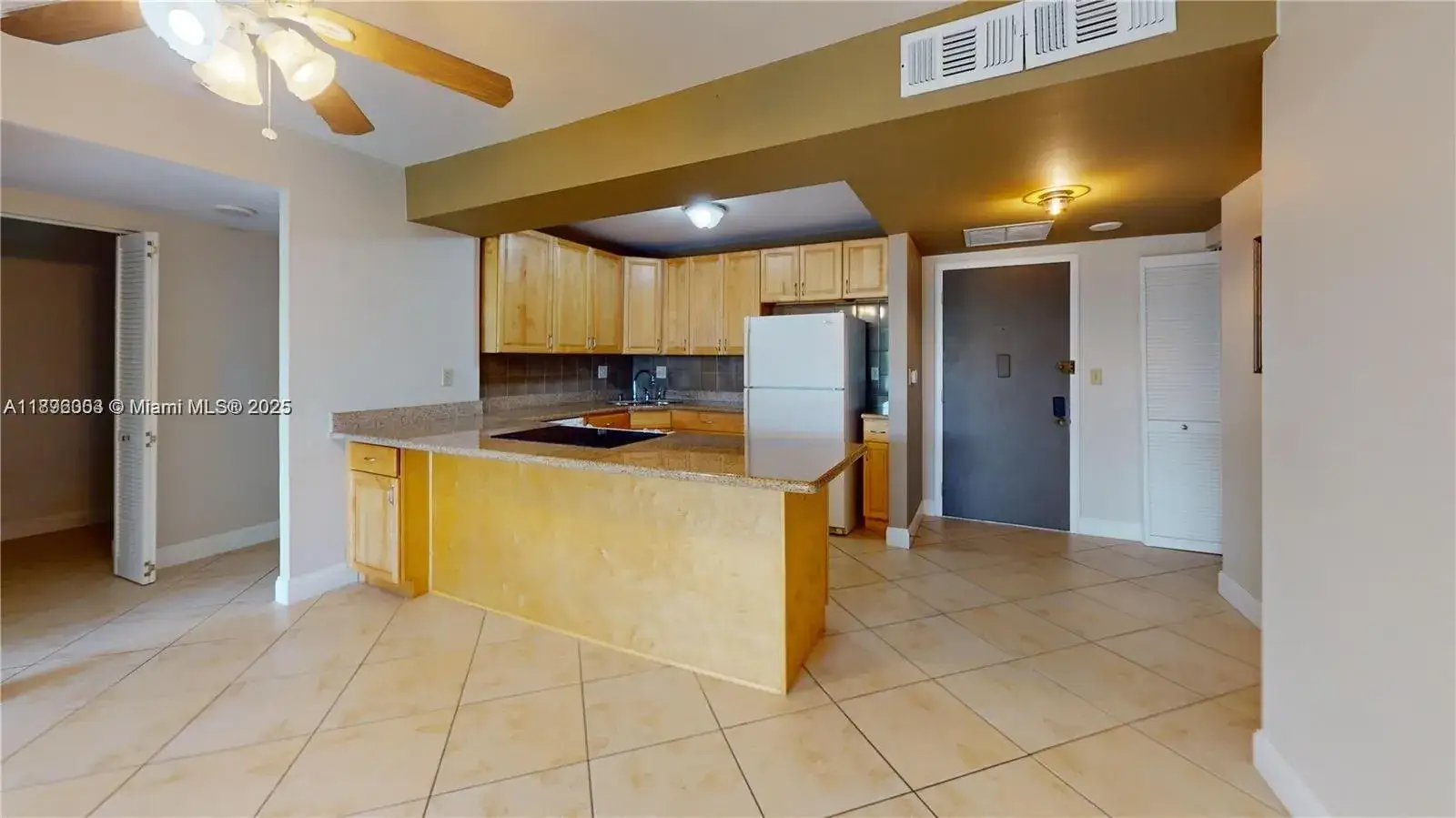 600 Three Islands Blvd # 219, Hallandale Beach FL 33009