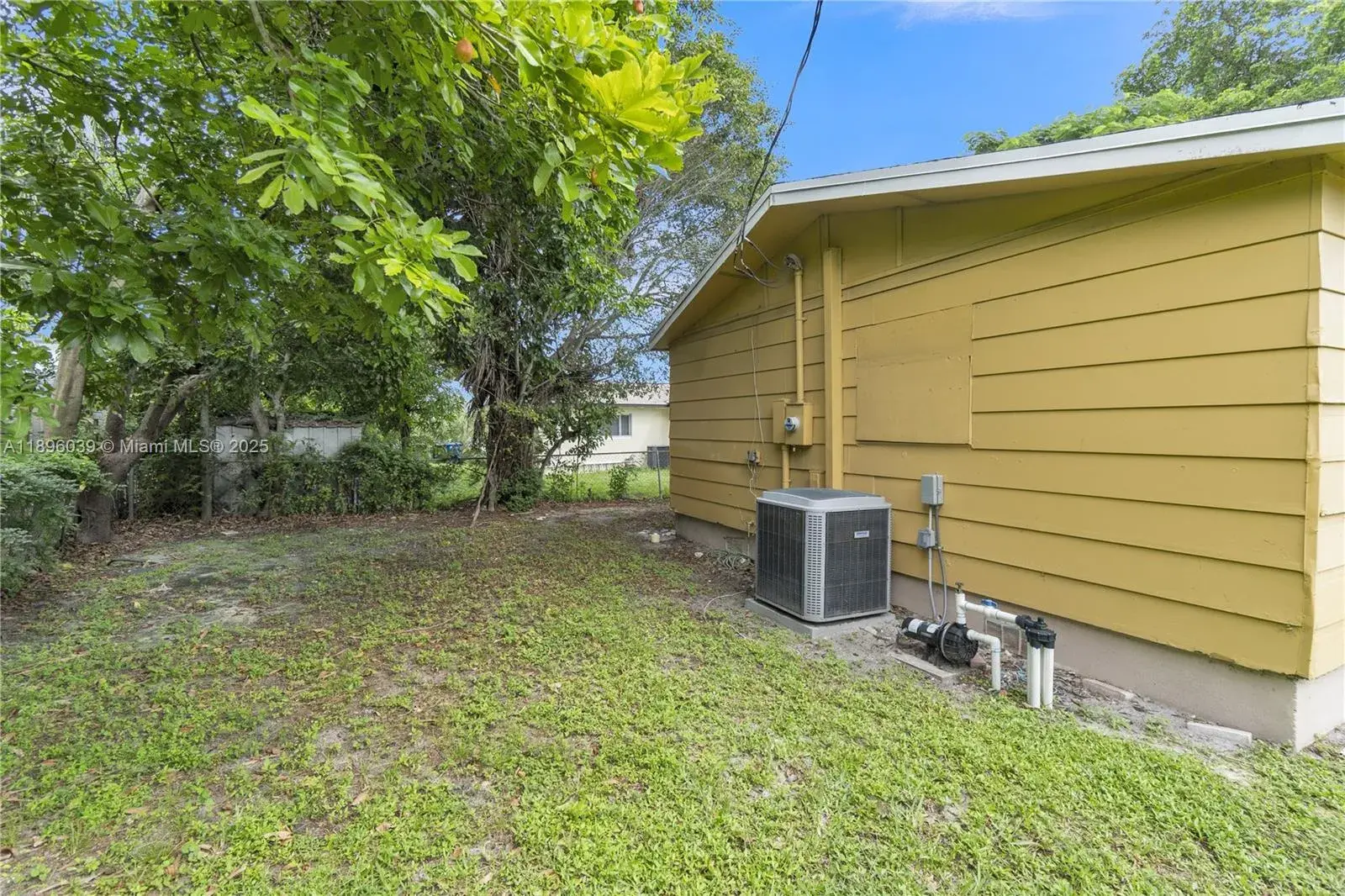2005 NW 11th Ave, Fort Lauderdale FL 33311