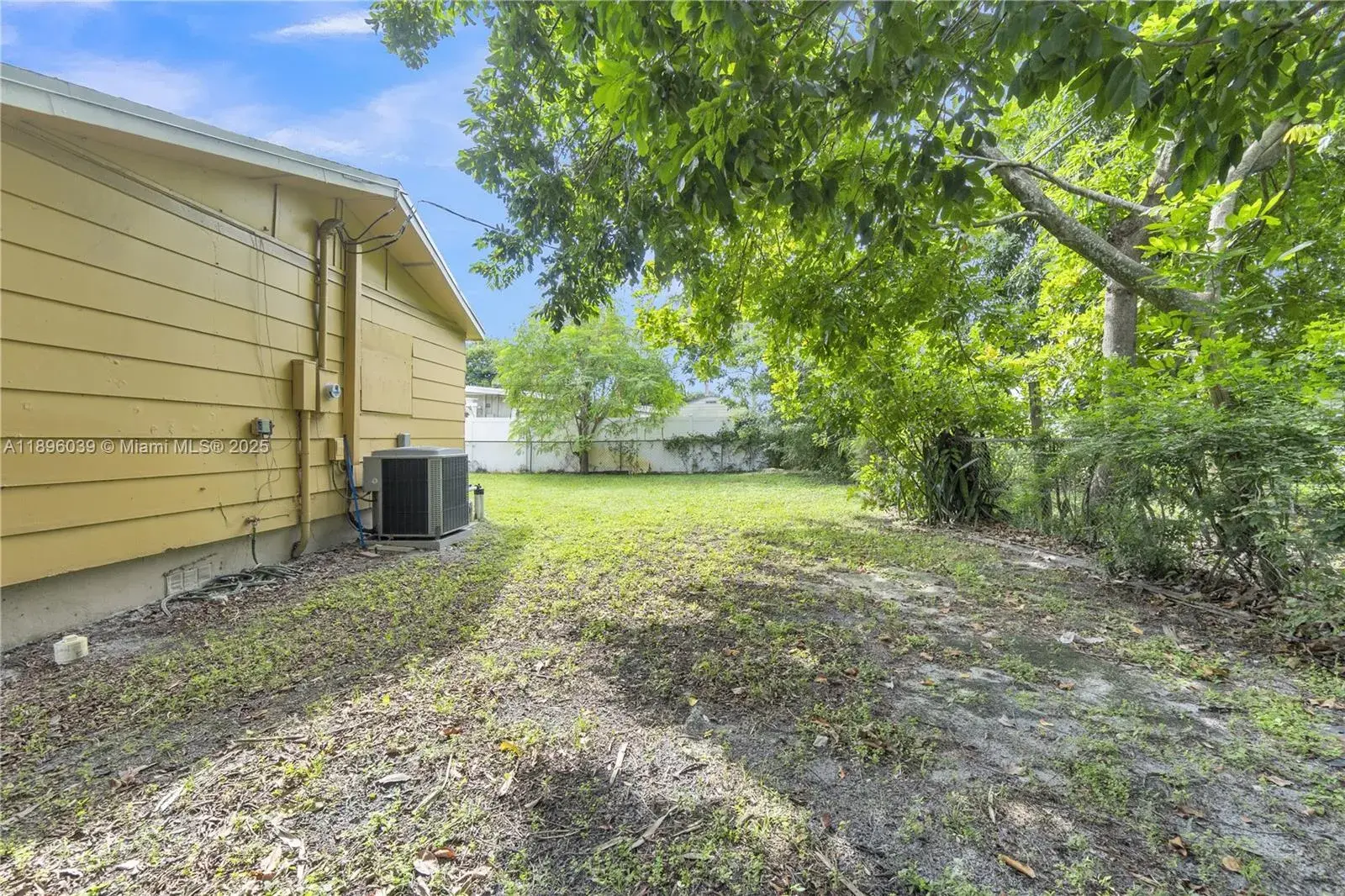 2005 NW 11th Ave, Fort Lauderdale FL 33311