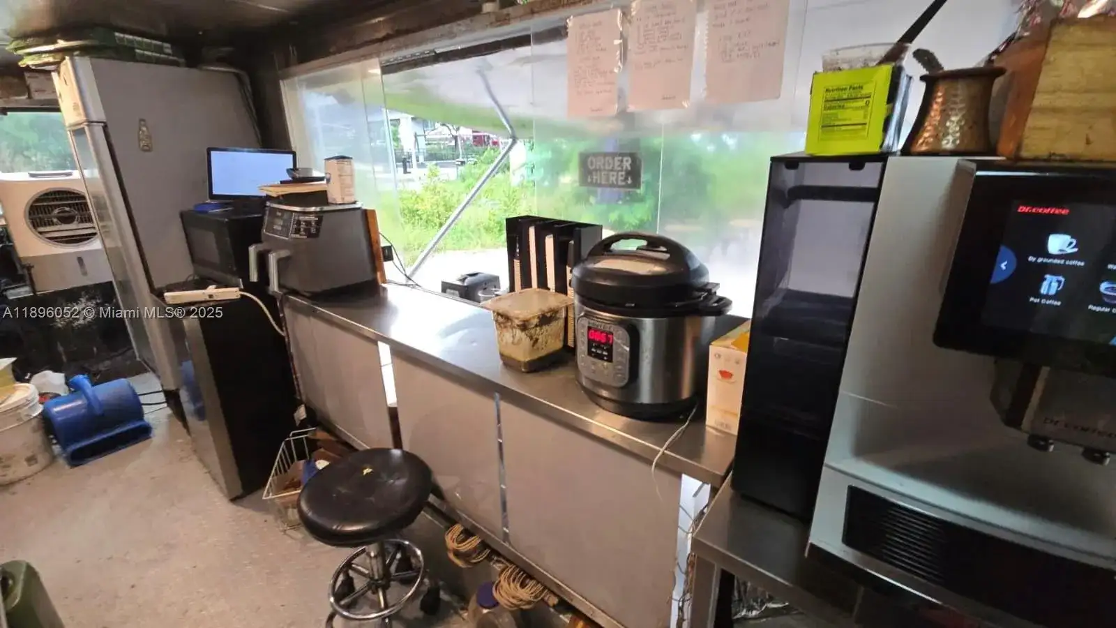 Mediterranean Food Truck For Sale In Miami, Miami FL 33130 photo 5