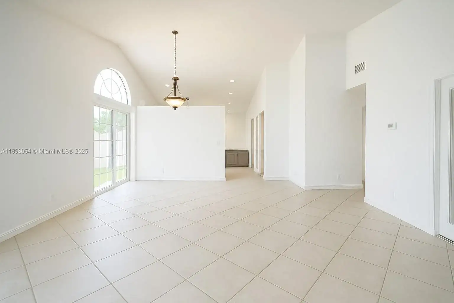 14478 SW 139th Ave Cir W, Miami FL 33186 photo 3