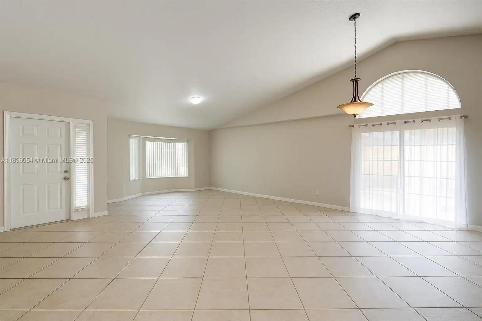 14478 SW 139th Ave Cir W, Miami FL 33186 photo 4