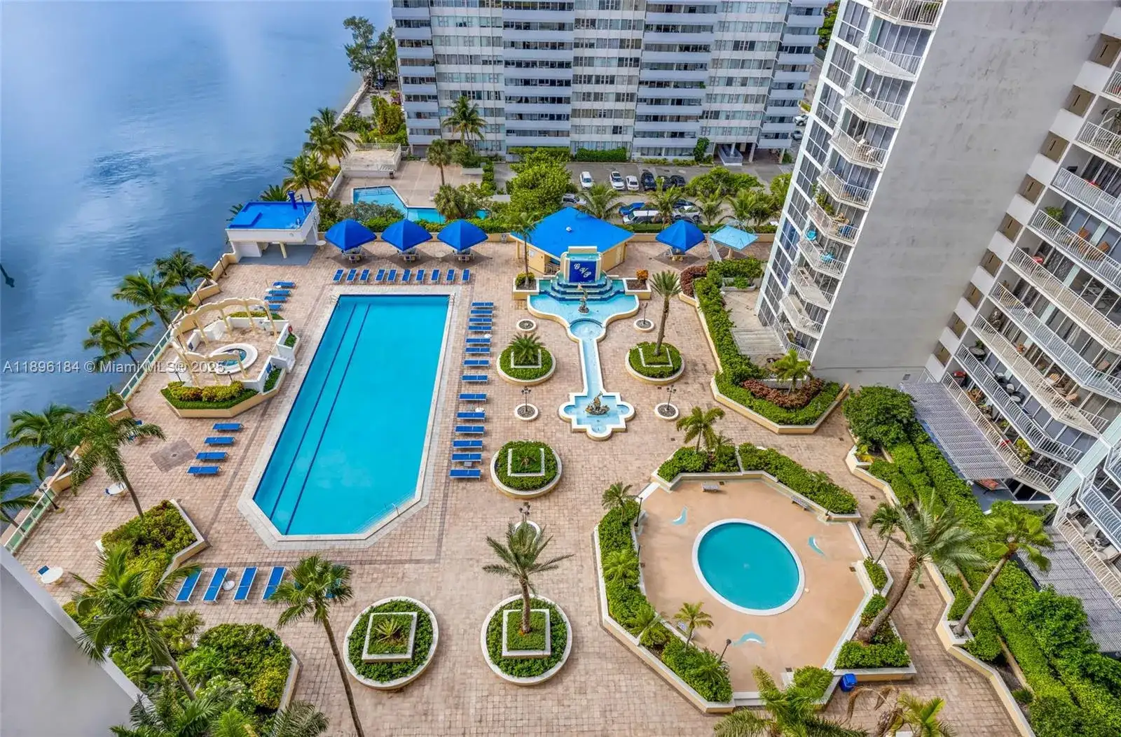 7601 E Treasure Dr # 510, North Bay Village FL 33141 photo 3
