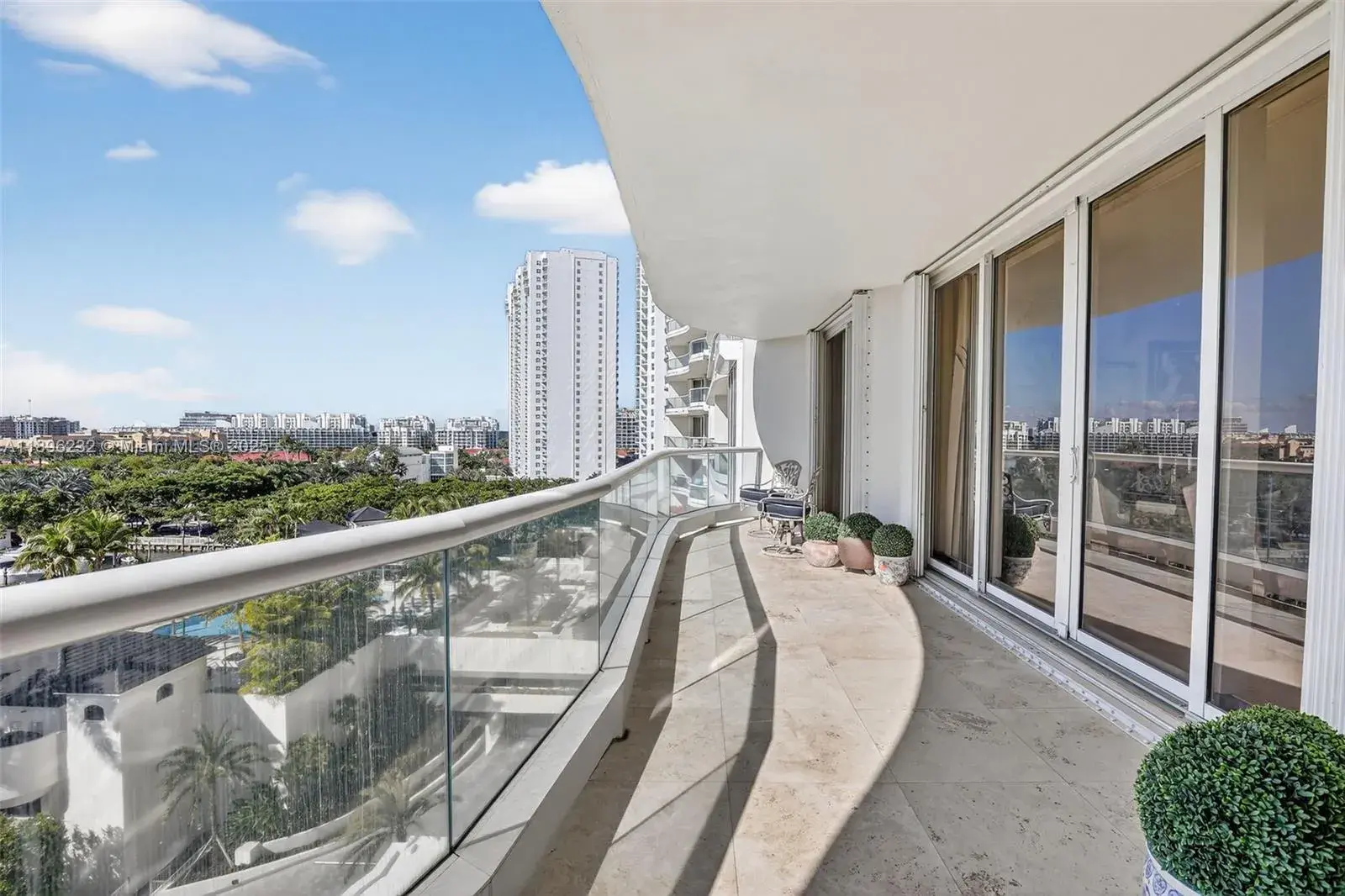 7000 Island Blvd # 903, Aventura FL 33160