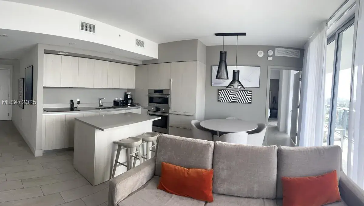4010 S Ocean Dr # R2004, Hollywood FL 33019