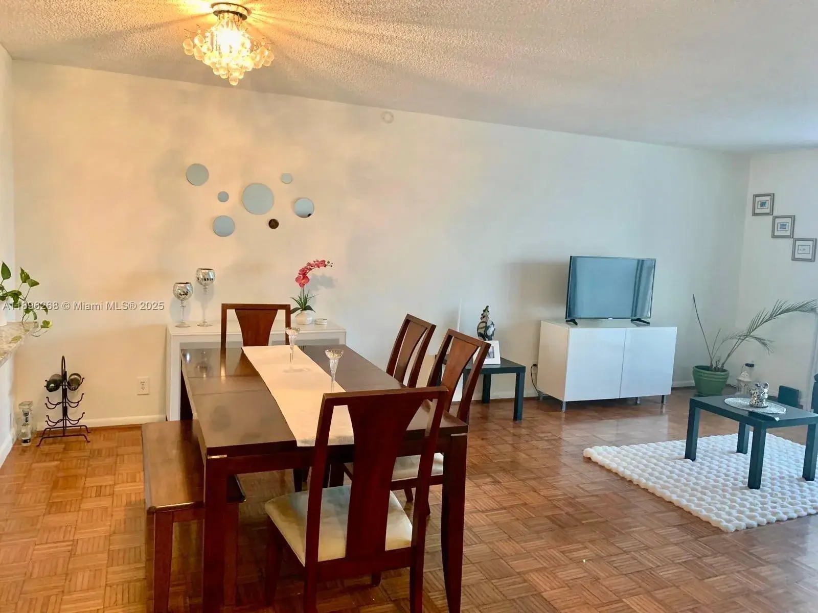 319 NE 14th Ave # 702, Hallandale Beach FL 33009
