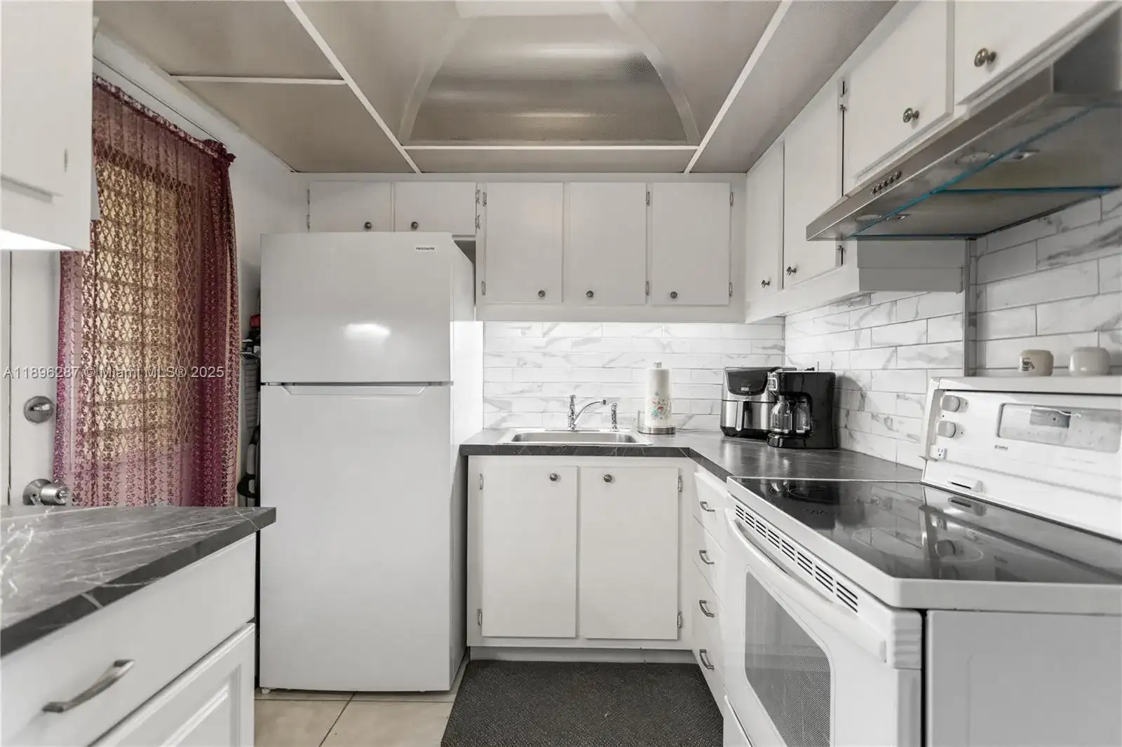 17001 NE 13th Ave # 214, Miami FL 33162 photo 2