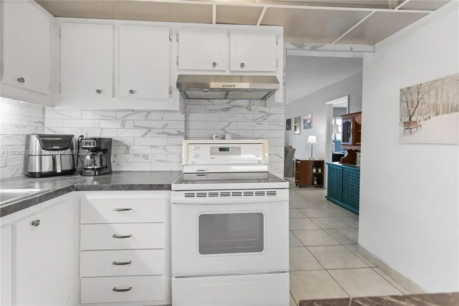 17001 NE 13th Ave # 214, Miami FL 33162 photo 4