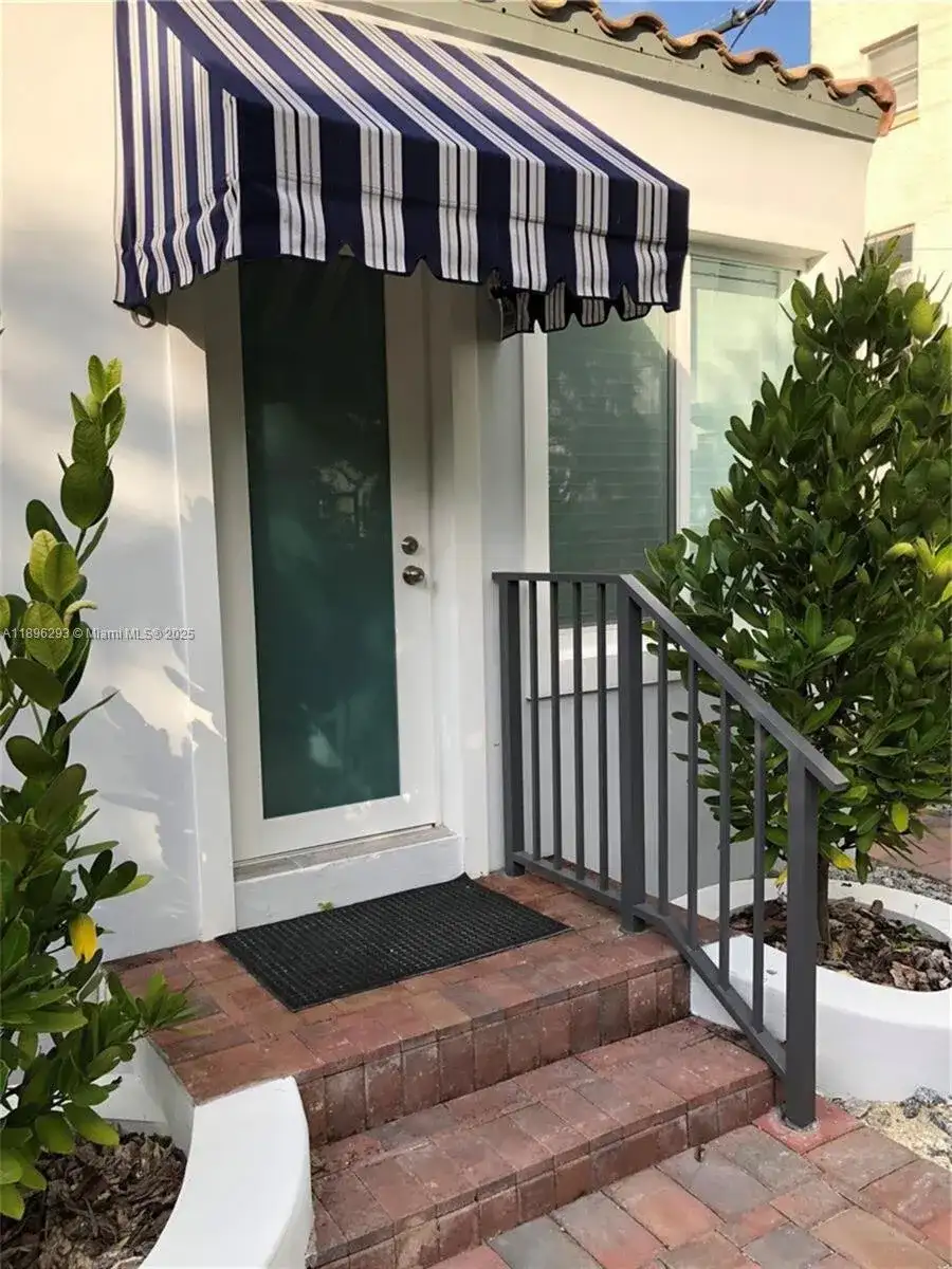 645 Lenox Ave # 5, Miami Beach FL 33139 photo 2