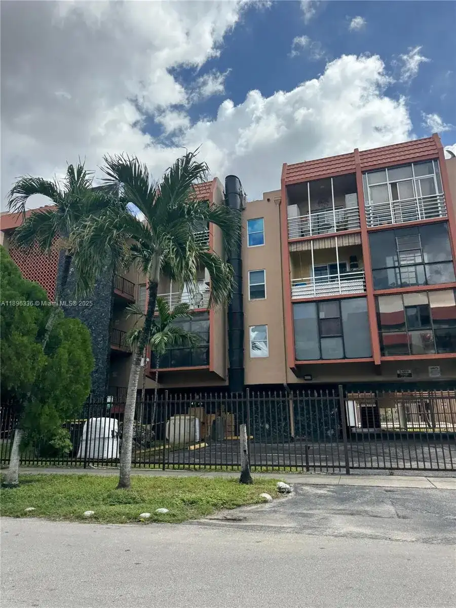 6095 W 19th Ave # 407, Hialeah FL 33012 photo 2