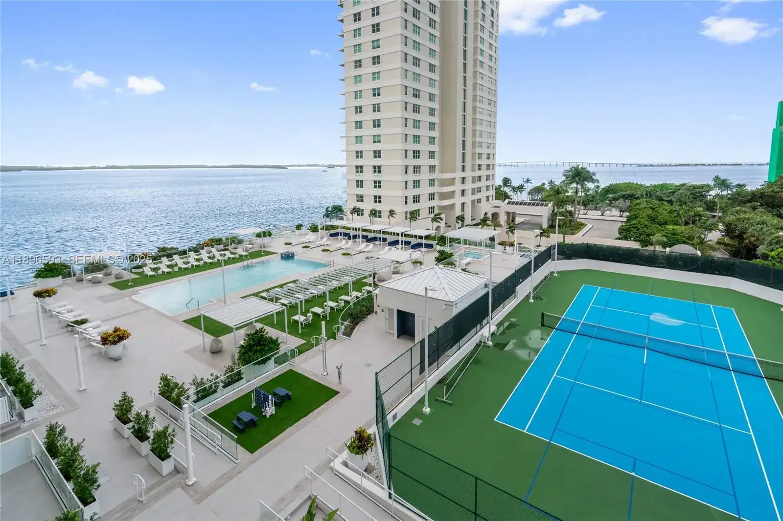 770 Claughton Island Dr # 806, Miami FL 33131 photo 5