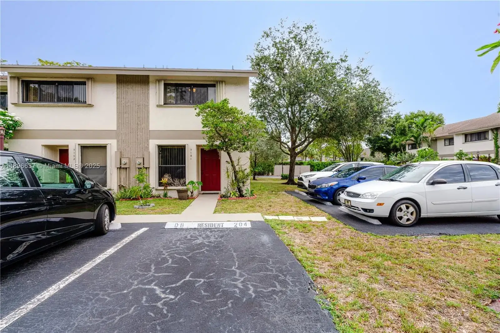 3024 S Oakland Forest Dr # 3101, Oakland Park FL 33309 photo 2