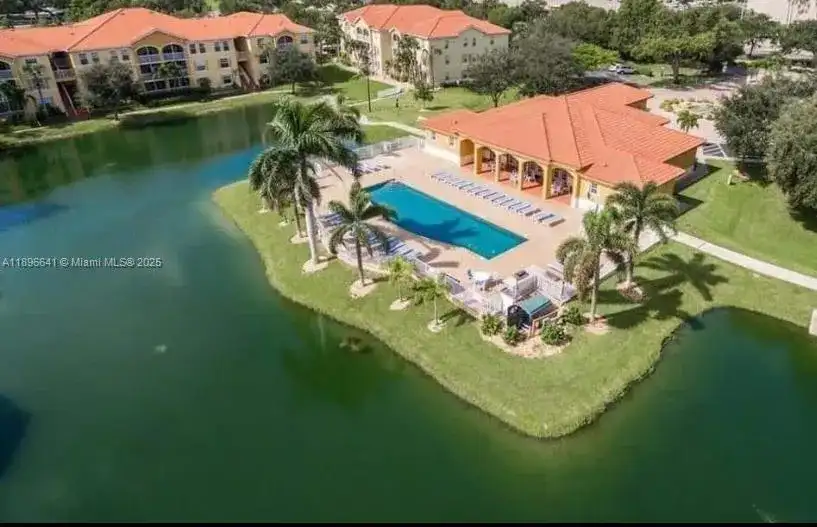 4122 Residence dr # 102, Fort Myers FL 33901