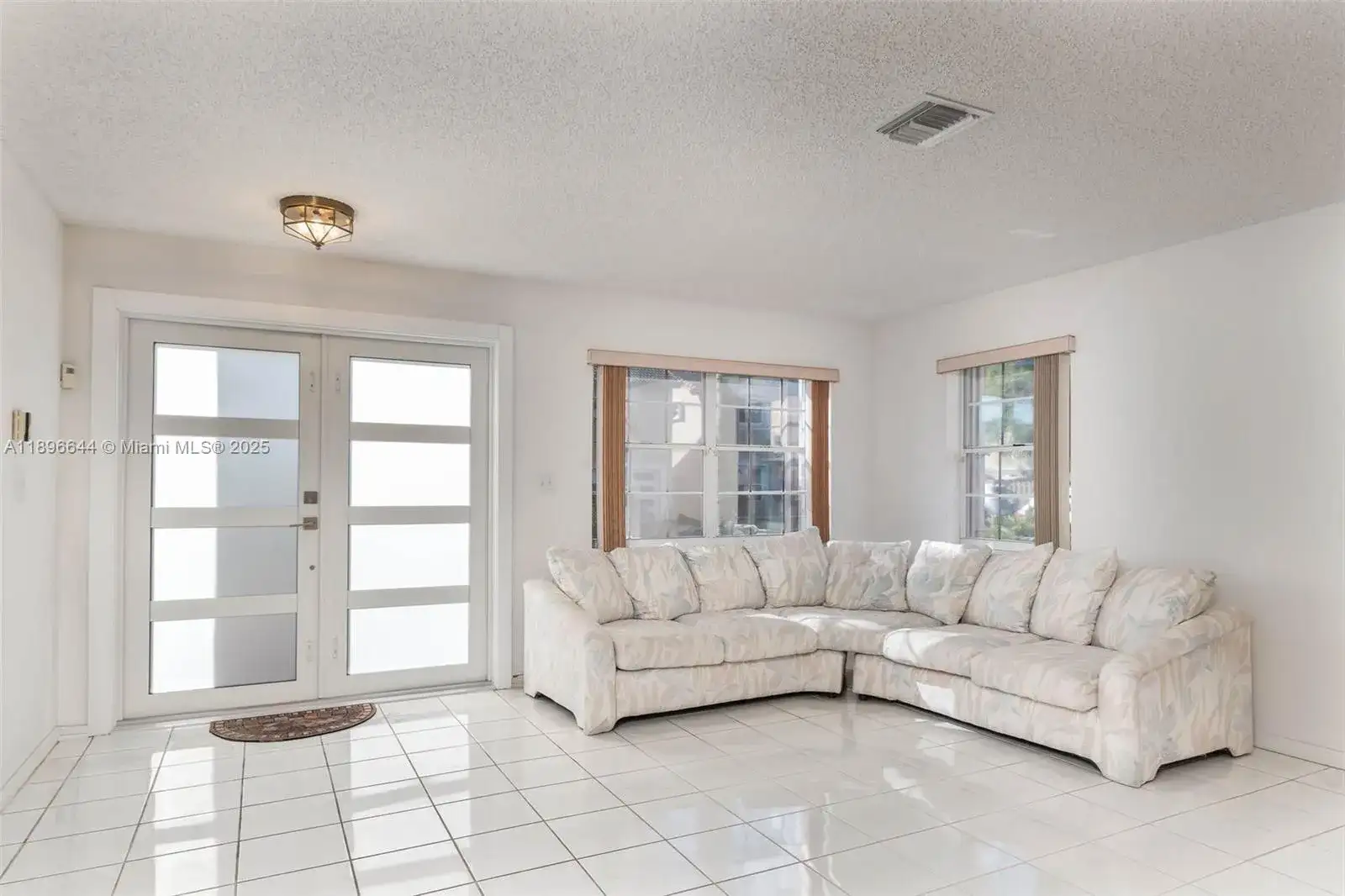 15011 SW 112th Ter, Miami FL 33196 photo 4