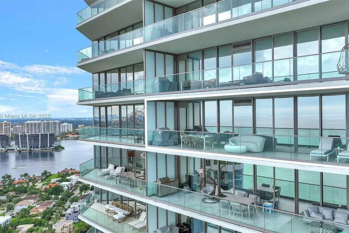 18975 Collins Ave # 3503, Sunny Isles Beach FL 33160