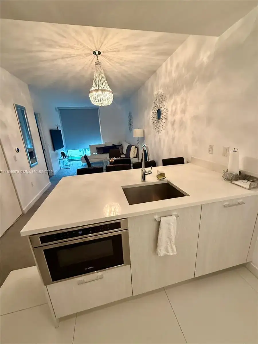 501 NE 31st St # 602, Miami FL 33137 photo 3