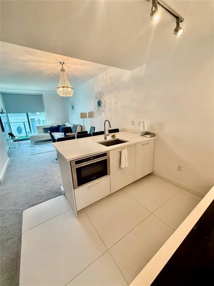 501 NE 31st St # 602, Miami FL 33137 photo 5
