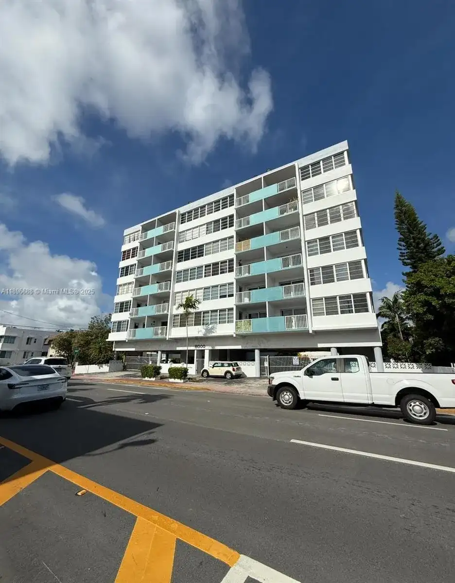 8000 Harding Ave # 5F, Miami Beach FL 33141 photo 4