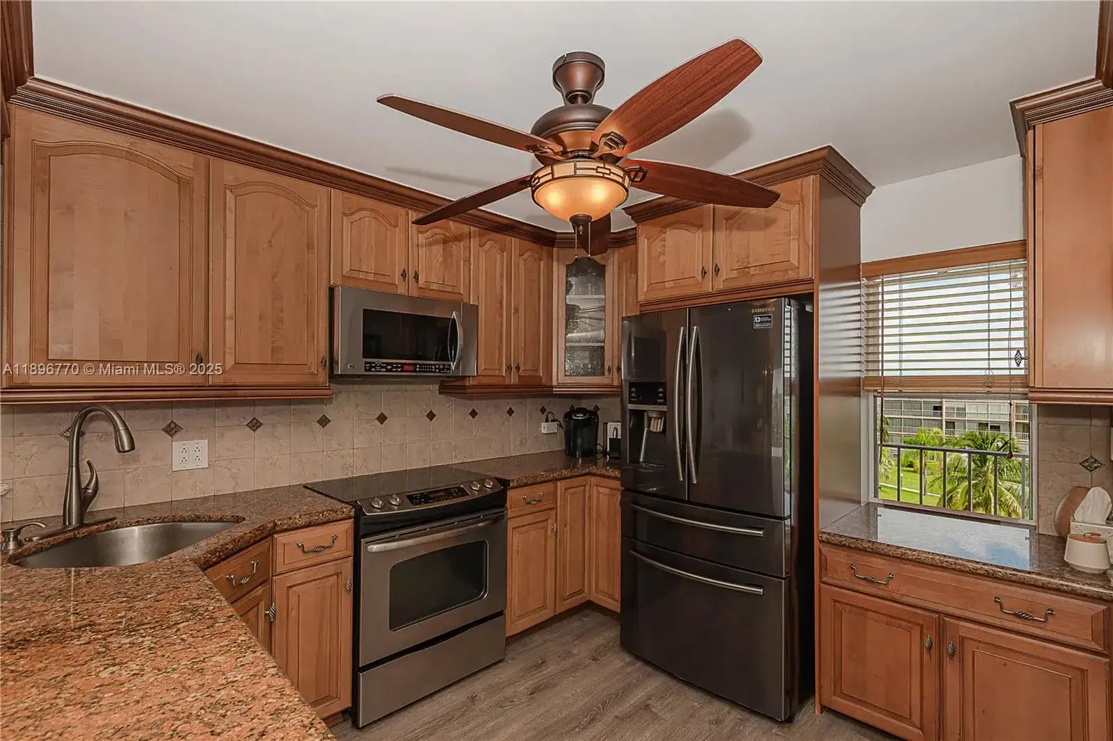 4800 Hillcrest Ln # 501, Hollywood FL 33021 photo 4