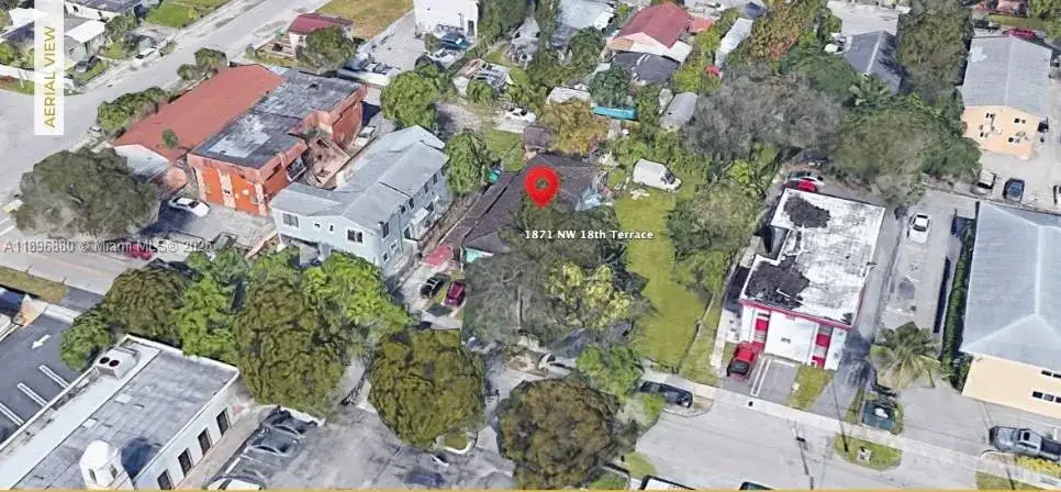 1871 NW 18th Ter, Miami FL 33125 photo 2