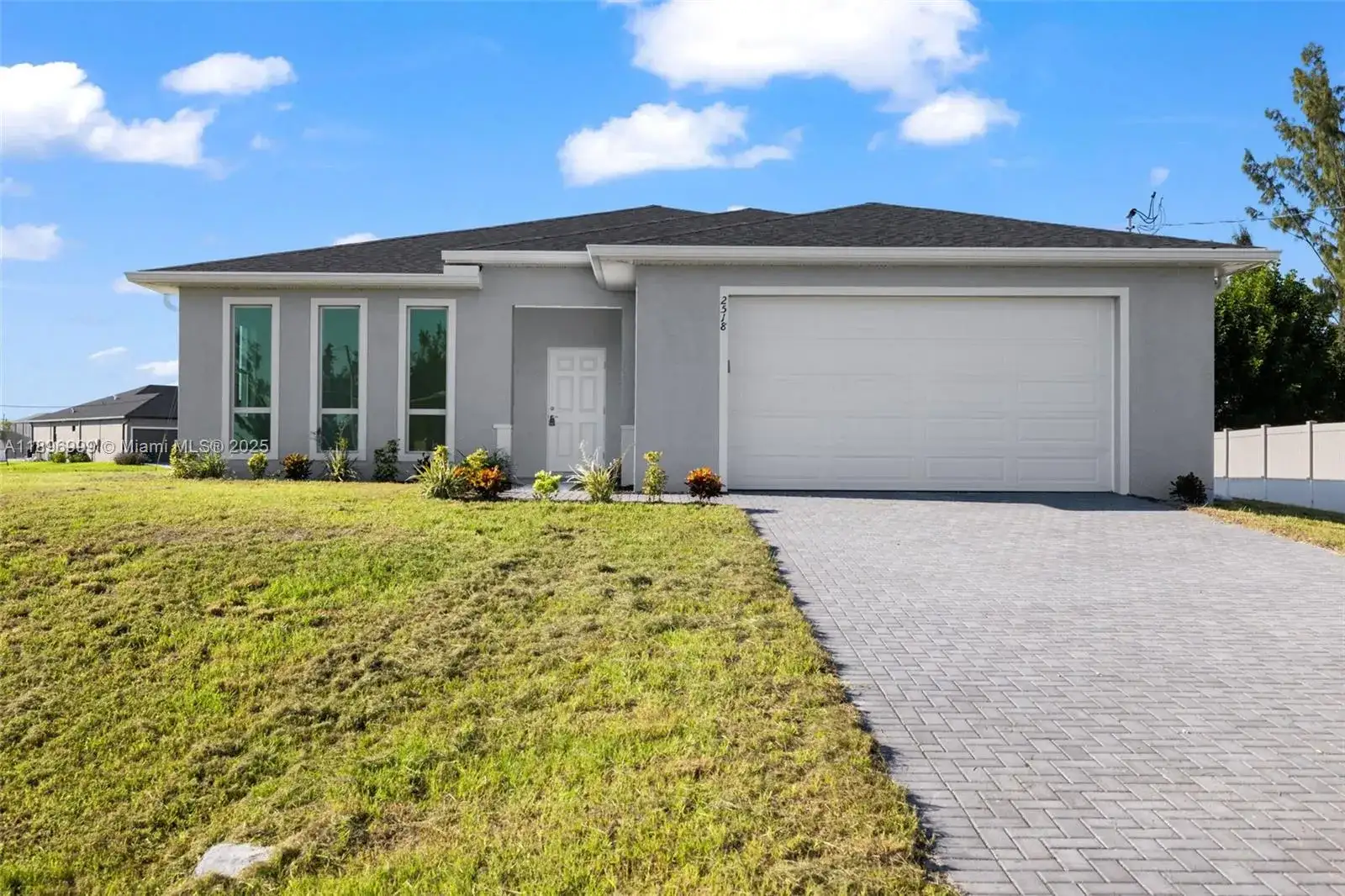 2518 NW 10TH TER, Cape Coral FL 33993 photo 2