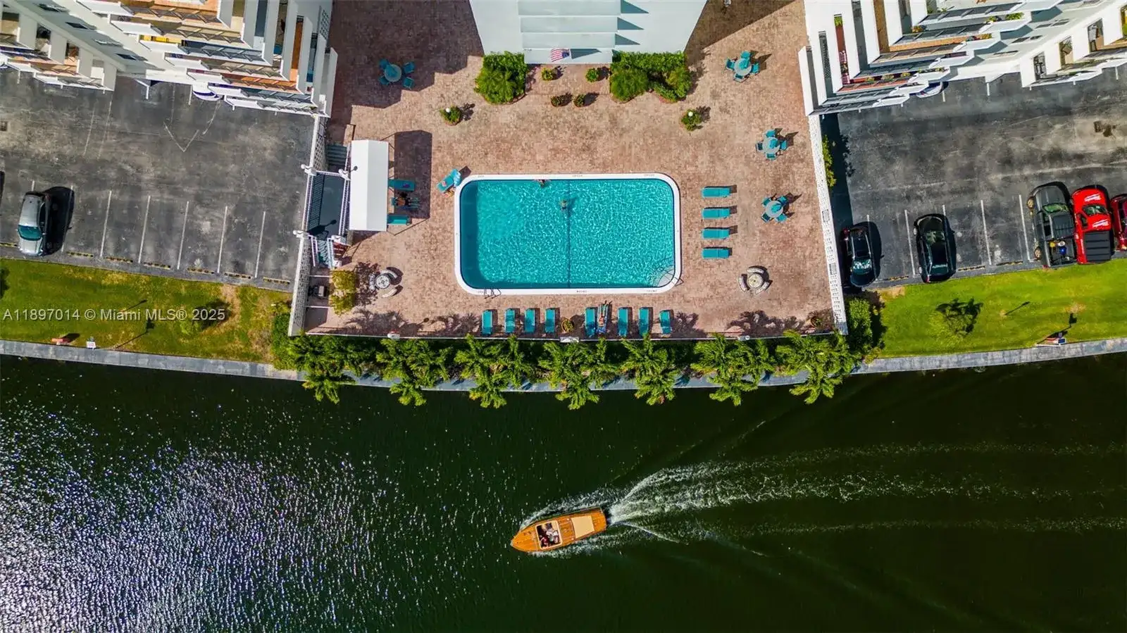 401 Golden Isles Dr # 304, Hallandale Beach FL 33009 photo 4