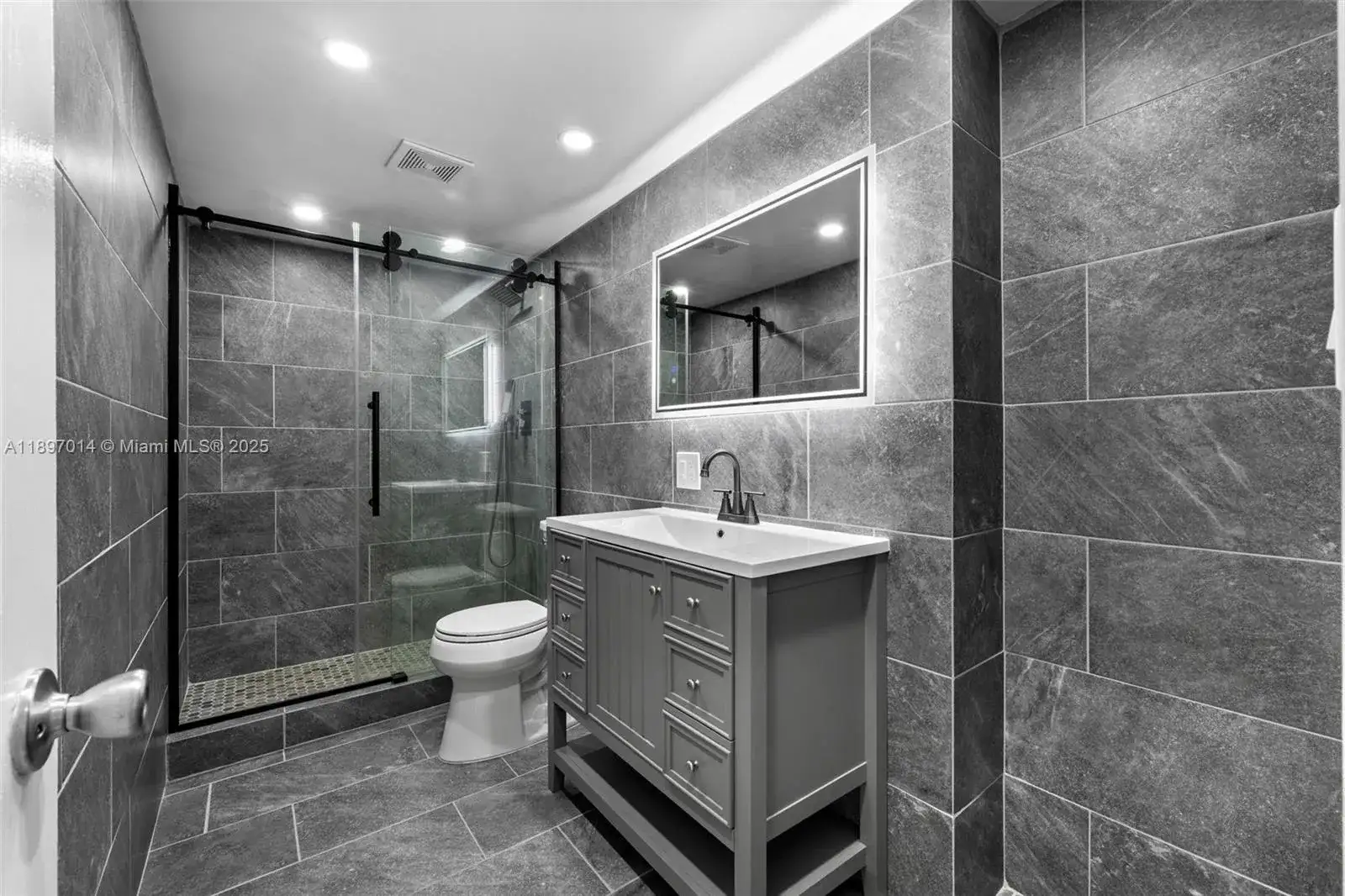 401 Golden Isles Dr # 304, Hallandale Beach FL 33009 photo 5