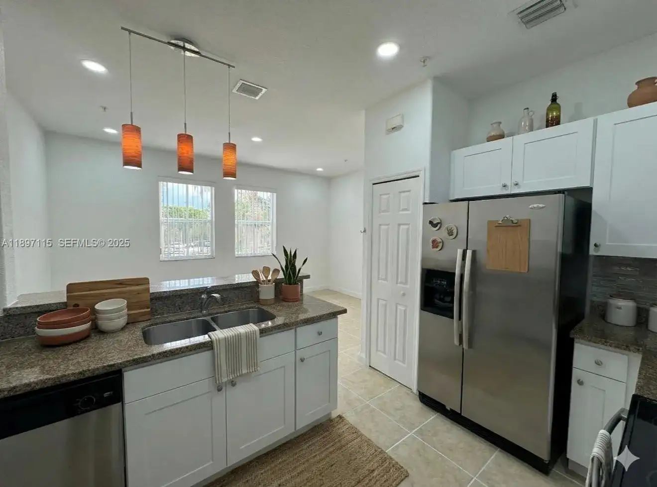 10012 NW 7th St # 208, Miami FL 33172 photo 4