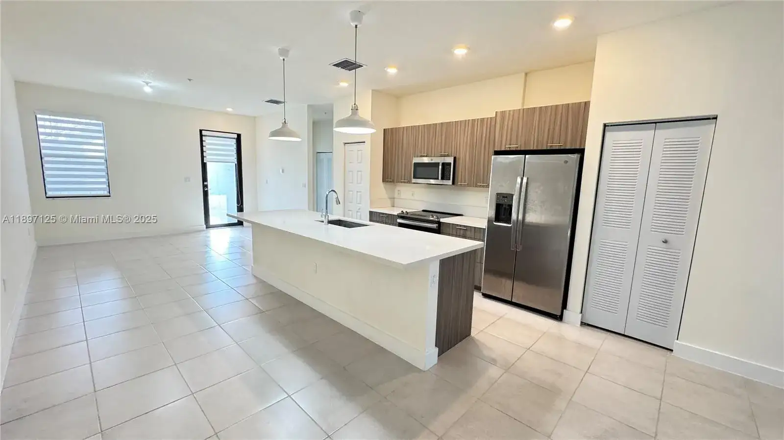 8005 NW 104th Ave # 21, Doral FL 33178 photo 3