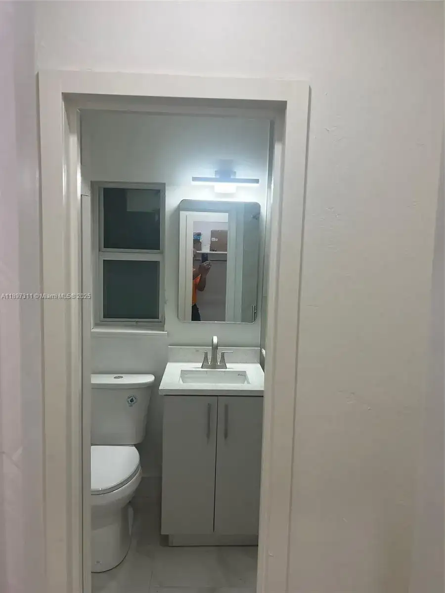 2181 NE 167th St # 2189, North Miami Beach FL 33162 photo 2