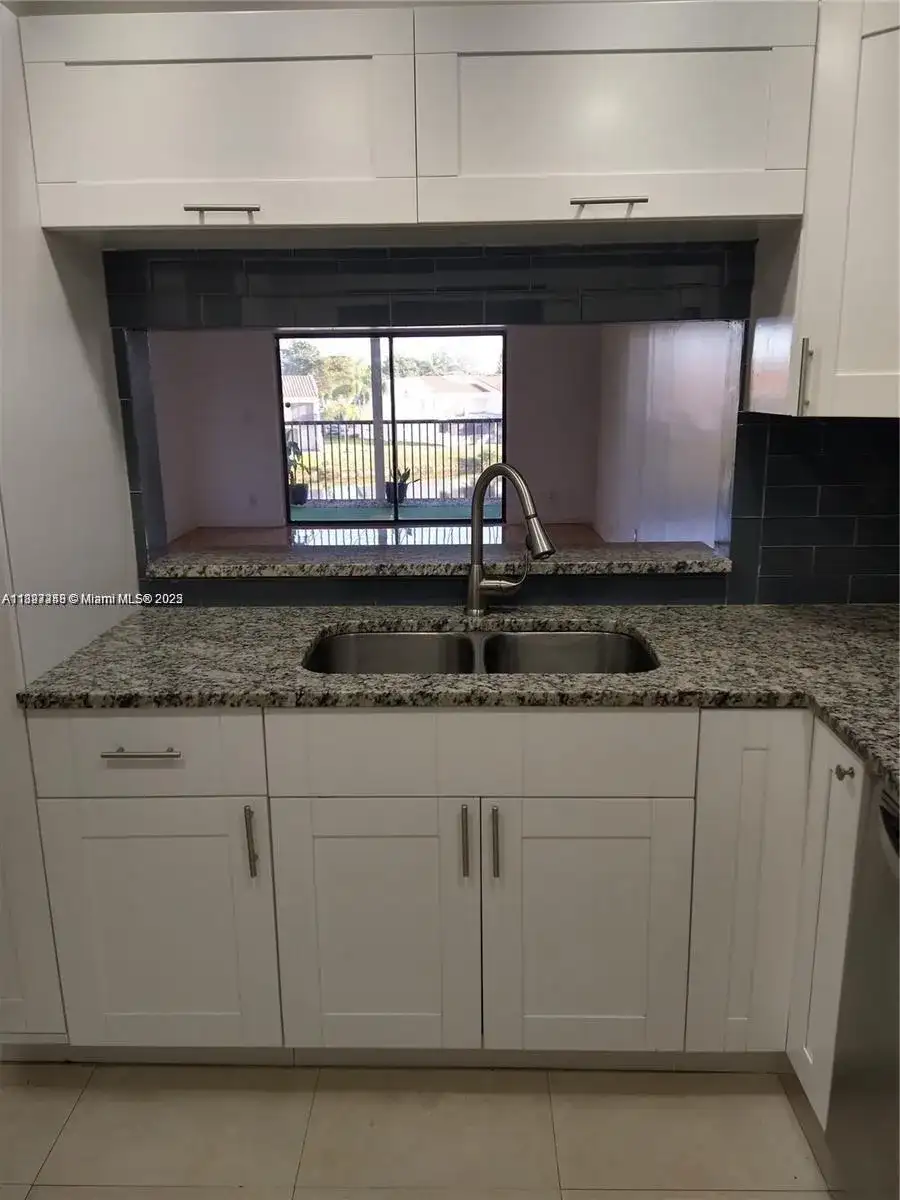6575 W Oakland Park Blvd # 308, Lauderhill FL 33313 photo 4