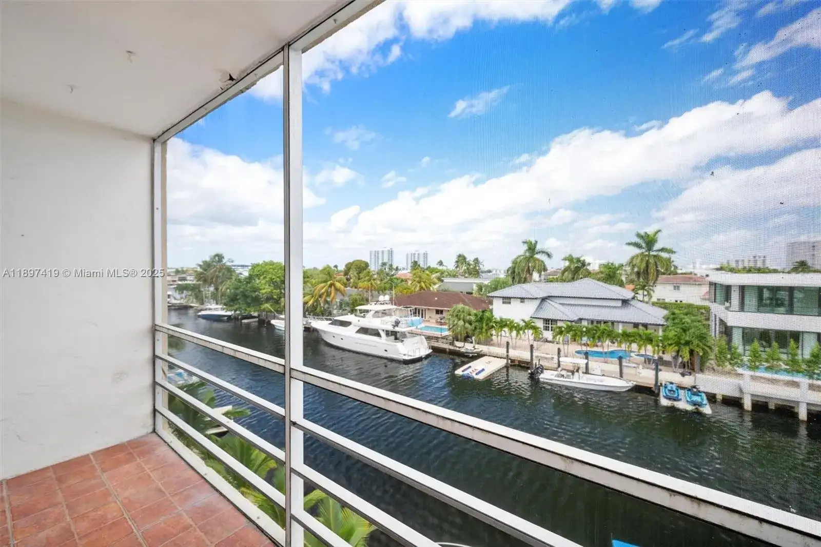 2935 NE 163rd St # 4I, North Miami Beach FL 33160 photo 3