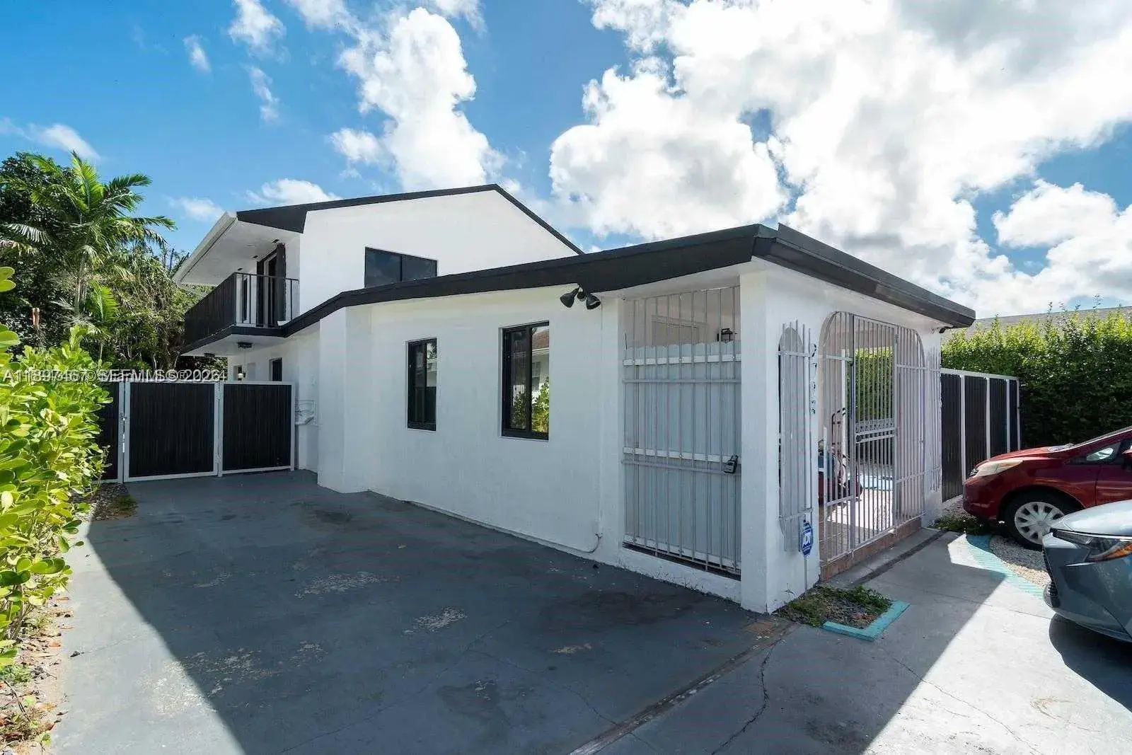 2729 SW 67th Ave, Miami FL 33155